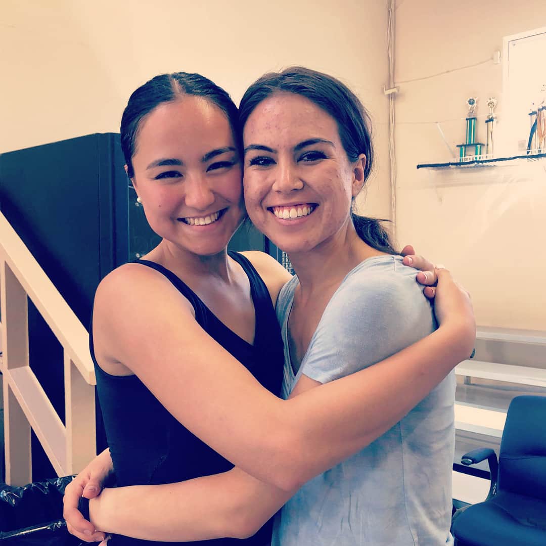 ミコ・フォガティさんのインスタグラム写真 - (ミコ・フォガティInstagram)「It was so nice to go visit and teach at one of my very first ballet schools that I stepped foot in! Thank you @ayakoschoolofballet for having me back ❤️ it was so nice to reunite with my friends @karinaballerina_ @mariovlabrador @atomicmari  Wearing @condezadancewear skirt!」8月7日 2時06分 - mikofogarty