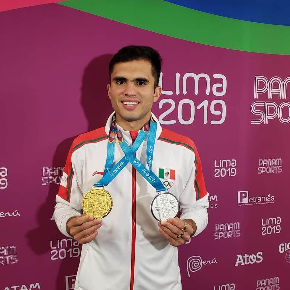イヴァン・ガルシアのインスタグラム：「Cada día de entrenamiento ha valido la pena. Me siento muy orgulloso de mi desempeño en @Lima2019juegos y muy feliz de poder  subirme nuevamente al pódium y sumar otra medalla para México. Felicidades @kevinberlin11 hiciste una gran competencia. Gracias a todos por apoyarme durante estos juegos Panamericanos」