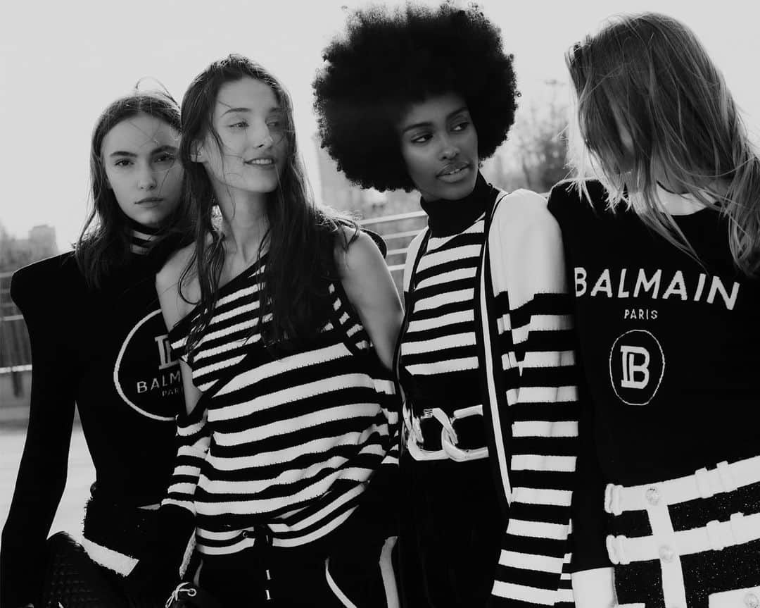 バルマンさんのインスタグラム写真 - (バルマンInstagram)「SHARP EDGE Classic colors from the #BALMAINPF19 women’s collection. Now available in #BALMAIN stores & on BALMAIN.COM #BALMAINARMY」8月7日 2時32分 - balmain