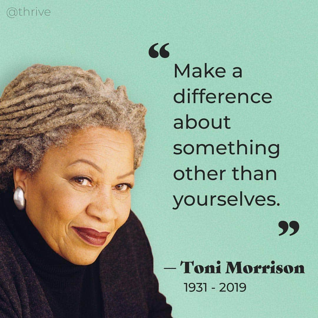 シャロン・ローレンスさんのインスタグラム写真 - (シャロン・ローレンスInstagram)「We're remembering Nobel laureate and author #ToniMorrison, who passed away this morning at the age of 88. Thank you for changing the world with your words, and for inspiring generations to live for something greater. ❤️」8月7日 2時39分 - sharonelawrence