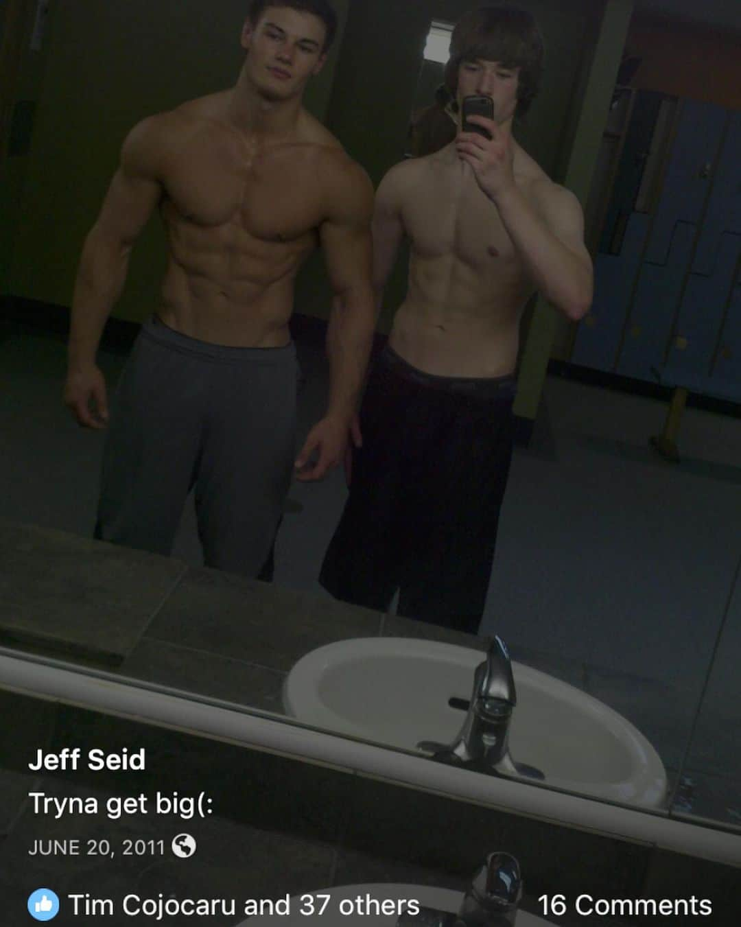 Jeff Seidさんのインスタグラム写真 - (Jeff SeidInstagram)「One week after my 17th birthday. - Young, shredded and natural. U mad. - Swipe to the next pic for picture date confirmation. I was about 180lbs in this pic. Now I’m 200lbs shredded. That’s only a 20lbs increase in 8 years, which is 2.5lbs of lean muscle gain a year. Natural bodybuilding is slow but I promise you it’s worth it.」8月7日 2時59分 - jeff_seid