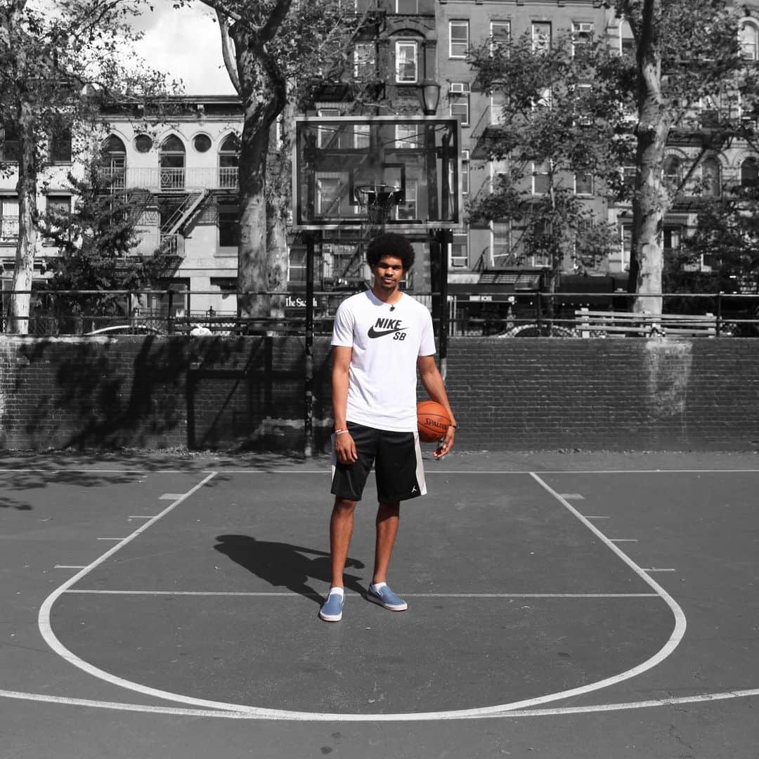 Brooklyn Netsさんのインスタグラム写真 - (Brooklyn NetsInstagram)「We don’t escape the city in summer. We’re right here.  Stay tuned.」8月7日 3時03分 - brooklynnets
