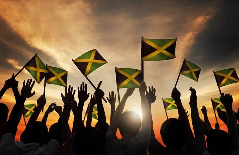 ボブ・マーリーさんのインスタグラム写真 - (ボブ・マーリーInstagram)「Wishing a blessed #IndependenceDay today to our 🇯🇲 Jamaican 🇯🇲 brothers and sisters at home and abroad! 🎉🎊📣🎆🏝☀🔊 #outofmany #onepeople」8月7日 3時10分 - bobmarley