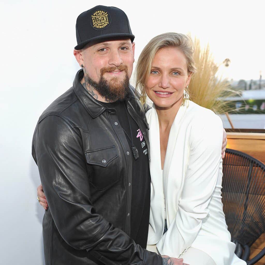People Magazineさんのインスタグラム写真 - (People MagazineInstagram)「Cameron Diaz is feeling the love for her husband Benji Madden. 😍 Diaz opened up about her life with the Good Charlotte rocker, saying marrying him "was the best thing that ever happened to me." Tap the bio link to read the full story. ❤️ | 📷: Donato Sardella/Getty」8月7日 3時32分 - people