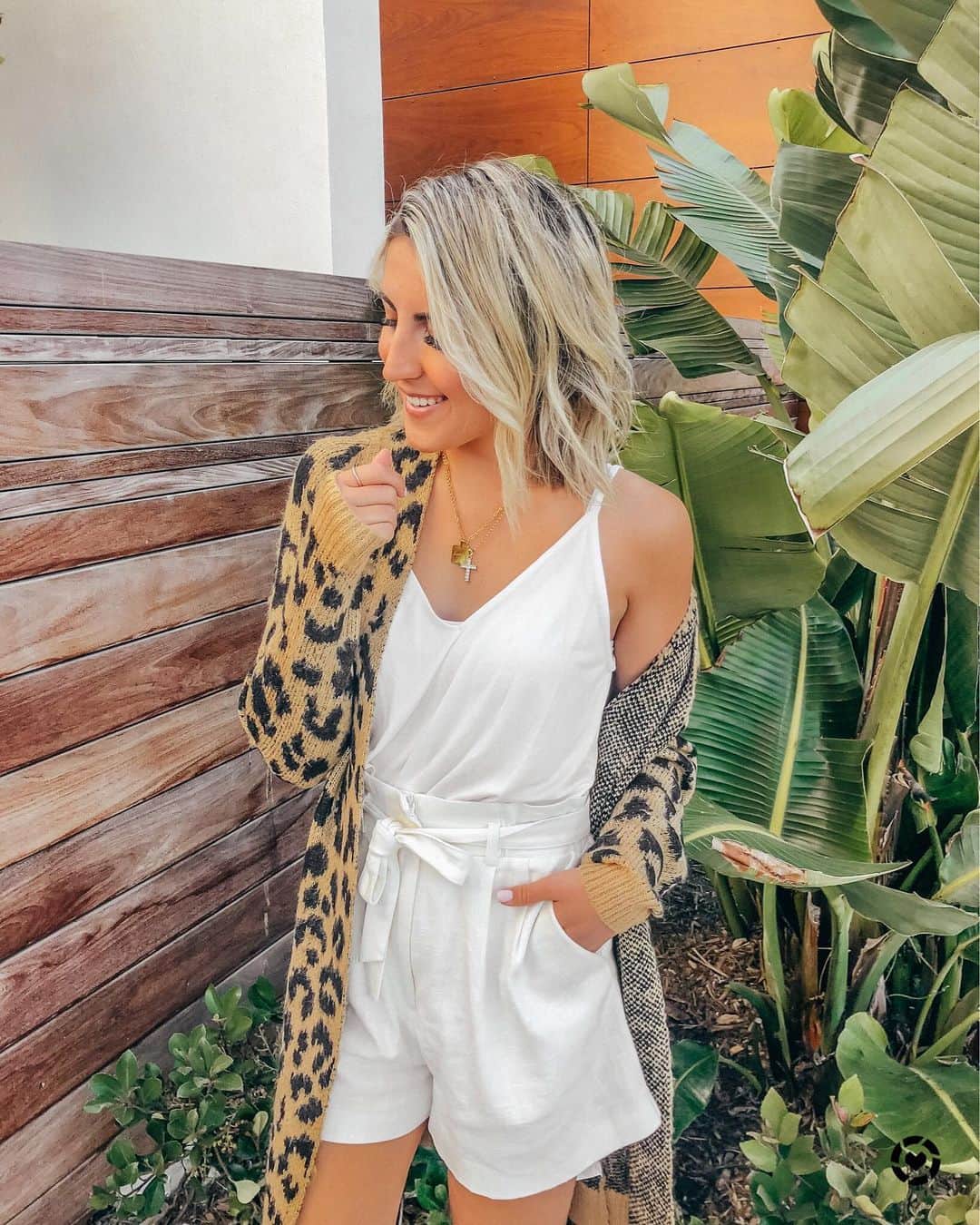 Stephanie Sterjovskiさんのインスタグラム写真 - (Stephanie SterjovskiInstagram)「Which leopard look was your fave from the summer? Talking about why this print is my FAVE for transitioning from summer to fall (yes I’m talking fall, just a few tips, but still hanging on to summer) 🐆🐆🐆 These aren’t even all the leopard looks I’ve worn this summer 🙈😍❤️ Who else has the same problem? 🙋‍♀️ Link in bio. . . Outfit details linked here: http://liketk.it/2DY7p @liketoknow.it #liketkit #LTKstyletip #LTKunder100 #leopardisaneutral #outfitoftoday #leopardlove #summertofall #transitionalstyle」8月7日 3時35分 - stephsjolly
