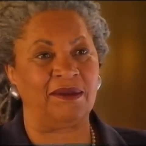 コリン・キャパニックのインスタグラム：「The brilliance of Toni Morrison can only be explained by her own words! Rest In Power」