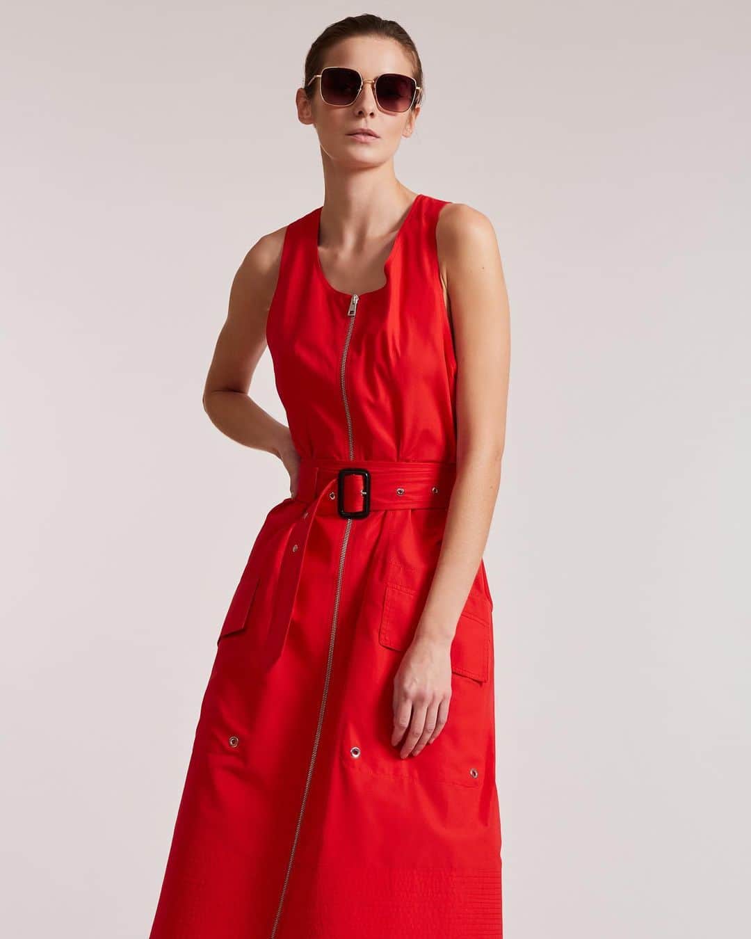 デレクラムさんのインスタグラム写真 - (デレクラムInstagram)「Discover our #DerekLam dresses that will take your Summer wardrobe to the next level.」8月7日 4時02分 - dereklam