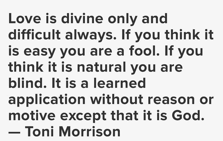 サラ・ラファティさんのインスタグラム写真 - (サラ・ラファティInstagram)「My mom gave me my first #ToniMorrison book one summer when I was in high school. I remember exactly where I was sitting when I read it. It was the moment I learned that books are magic. That Toni Morrison’s words could conjure up that magic. The world and characters were so different from my 16 year old world, but as my eyes ran over the words, it felt like the story, the message, the meaning was inexplicably and mystically coming from within me. Conjured from some universally shared, deeply human place. Thank you for sharing your brilliance Ms. Morrison. RIP. And thanks for curating my reading list, Mom.」8月7日 4時35分 - iamsarahgrafferty