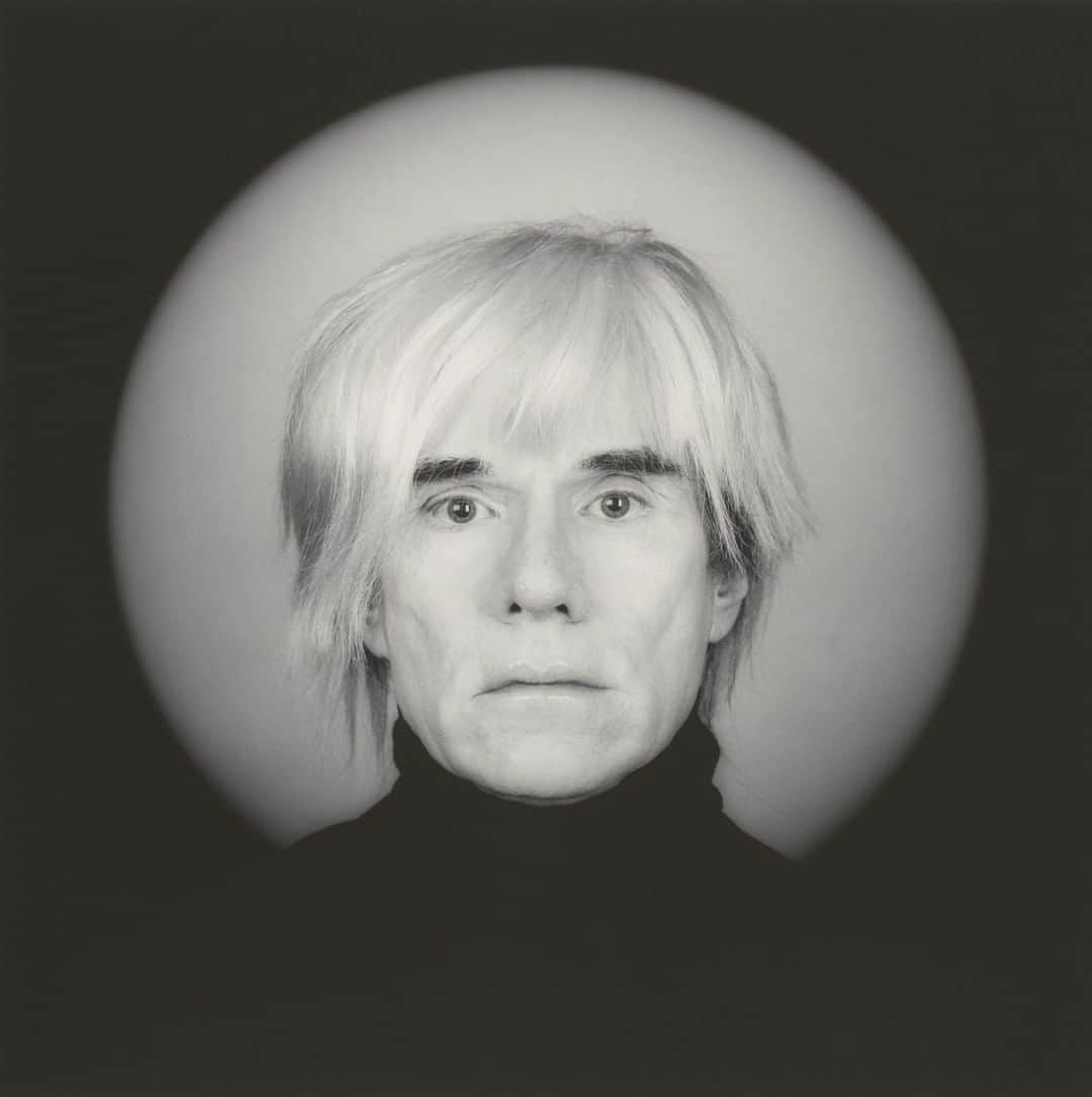 ロサンゼルスカウンティ美術館さんのインスタグラム写真 - (ロサンゼルスカウンティ美術館Instagram)「"If you want to know all about Andy Warhol, just look at the surface of my paintings and films and me, and there I am. There’s nothing behind it." Happy birthday to Andy Warhol, who was born #OnThisDay in 1928.  Shown here: Robert Mapplethorpe, "Andy Warhol," 1986. © Robert Mapplethorpe Foundation」8月7日 5時27分 - lacma