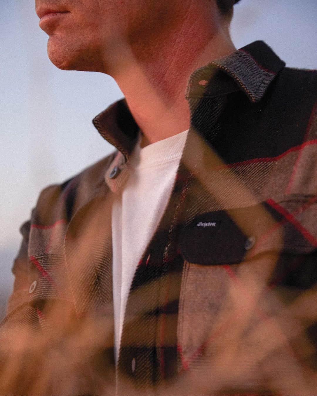 のインスタグラム：「The ‘Bowery‘ Flannel, a Brixton staple for 10 years.  New and classic colors now available in our Fall Collection. #doneproper #brxtn #brixton」