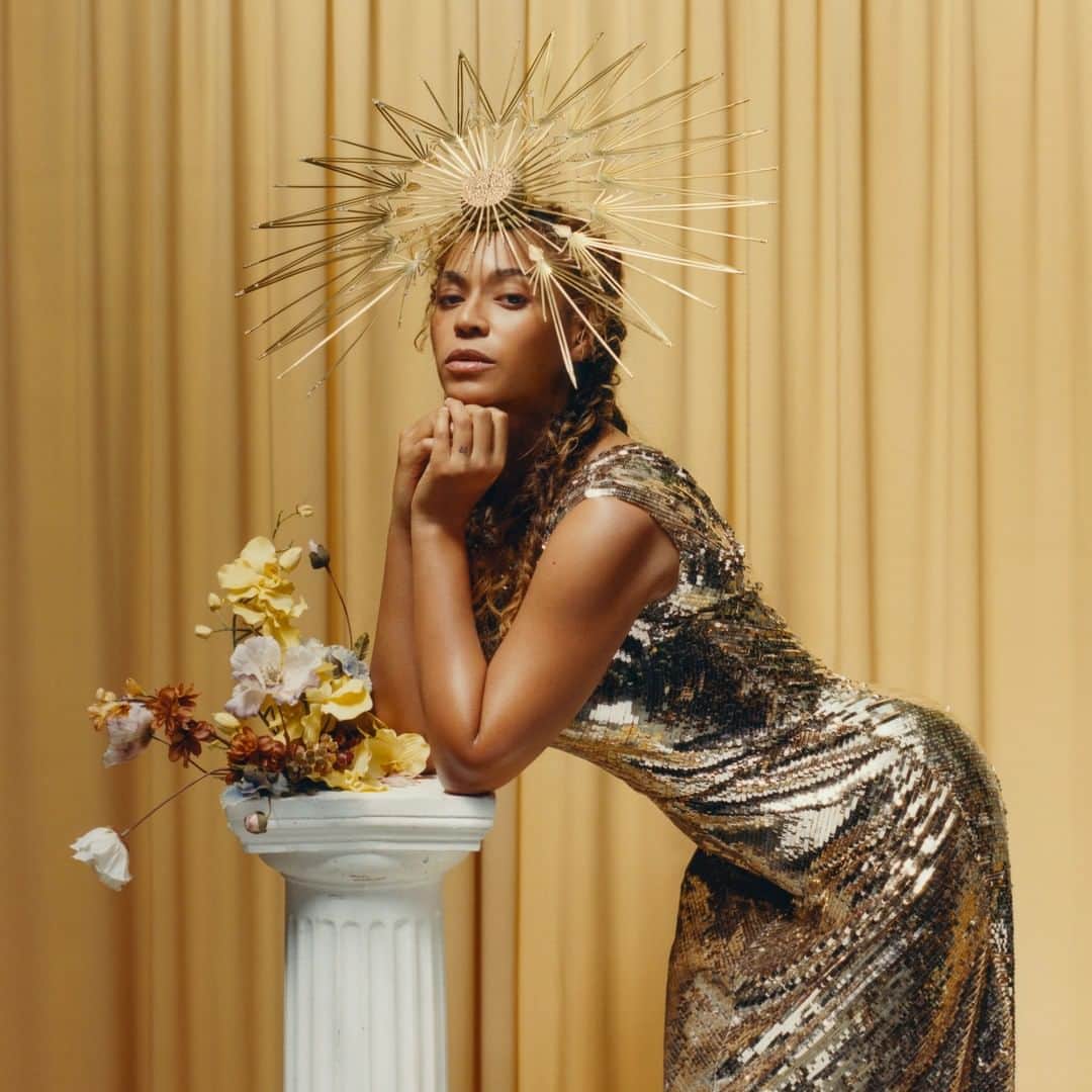 Vogueさんのインスタグラム写真 - (VogueInstagram)「Last year, @tylersphotos photographed @beyonce for Vogue’s September issue. And now, his work is getting the museum treatment: A portrait from that editorial is being acquired into the @smithsoniannpg’s permanent collection in Washington, D.C. Tap the link in our bio for more details. Photographed by @tylersphotos, Vogue, September 2018」8月7日 7時00分 - voguemagazine