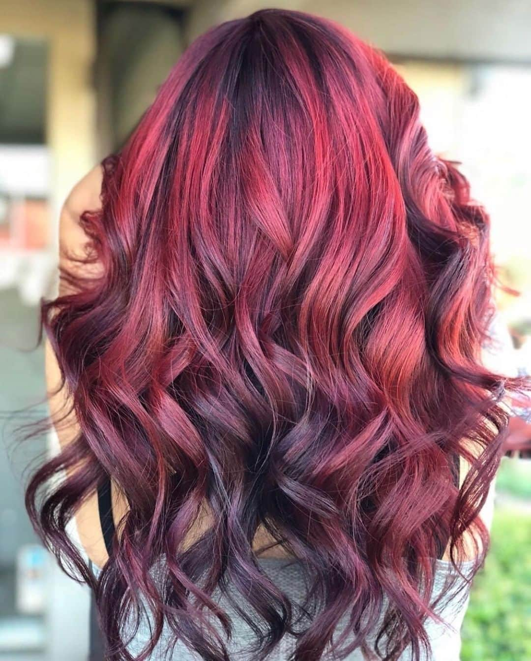 CosmoProf Beautyさんのインスタグラム写真 - (CosmoProf BeautyInstagram)「@glammedbyalex is giving us serious Cherry Coke Vibes 🍒⁣⁣ ⁣ She used @joico to take her client from a buttery blonde to this delicious dimensional red colormelt, 🤤 then sent her home with @tigicopyright Copyright Colour Care Shampoo and Conditioner to keep this luscious color looking vibrant. 👌⁣ ⁣ Receive a FREE TIGI Copyright Booster with the purchase of one retail shampoo and one conditioner at #cosmoprofbeauty for #licensedtocreate artists⁣⁣ ⁣ #repost #joicohair #tigicopyright #colormelting #redhairdontcare #dimensionalhair #dimensionalcolor #redhaircolor」8月7日 7時35分 - cosmoprofbeauty