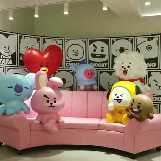 BT21 Stars of tomorrow, UNIVERSTAR!のインスタグラム