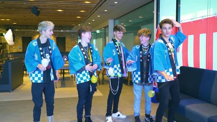のインスタグラム：「【WHY DON’T WE】 新世代をリードするボーイズ・グループ、ホワイ・ドント・ウィー❣️ ✨ 彼らが日本の夏祭りを体験😆🇯🇵🗼法被姿の貴重な姿が見られる、スペシャルコンテンツをYouTubeの「ワーナーミュージック・ジャパン洋楽」チャンネルにて公開中です😍🙌‼️ #whydontwe #matsuri #japan #summerfestival #festival #祭 #game #ホワイドントウィー」