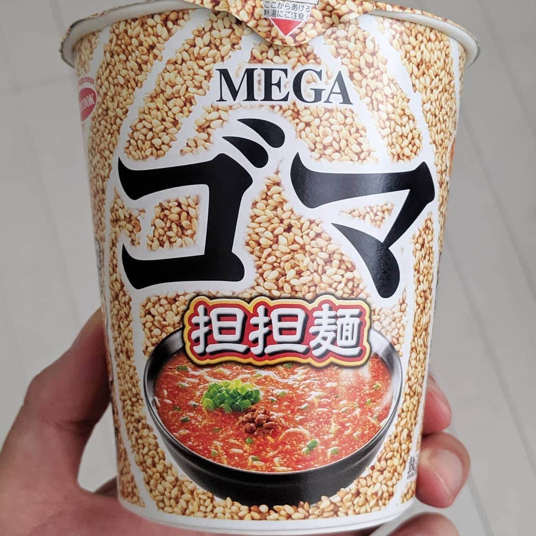 refeiaのインスタグラム：「すごい」