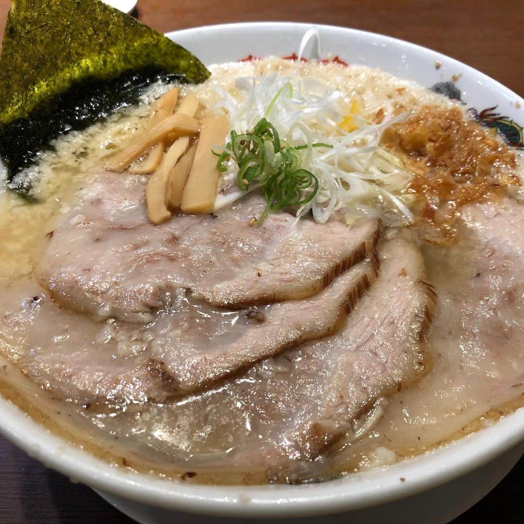 おごせ綾さんのインスタグラム写真 - (おごせ綾Instagram)「#旨辛麺#大食い#激辛#チーズ餃子#キムチ炒飯#ラーメン#来来亭#ふーどすたぐらむ #foodstagram #gourmet#yummymummies#yummy#gourmet#delicious #グルメ#グルメ好きな人と繋がりたい #ごはん #めしすたぐらむ #foodphotography #foodporn #foodie #foodyvietnam来来亭】第三弾！【激辛】旨辛麺辛さMAXからの【大食い】衝撃の結末に…。 https://youtu.be/n3WjD1Bx0dk」8月7日 18時49分 - ogose0123