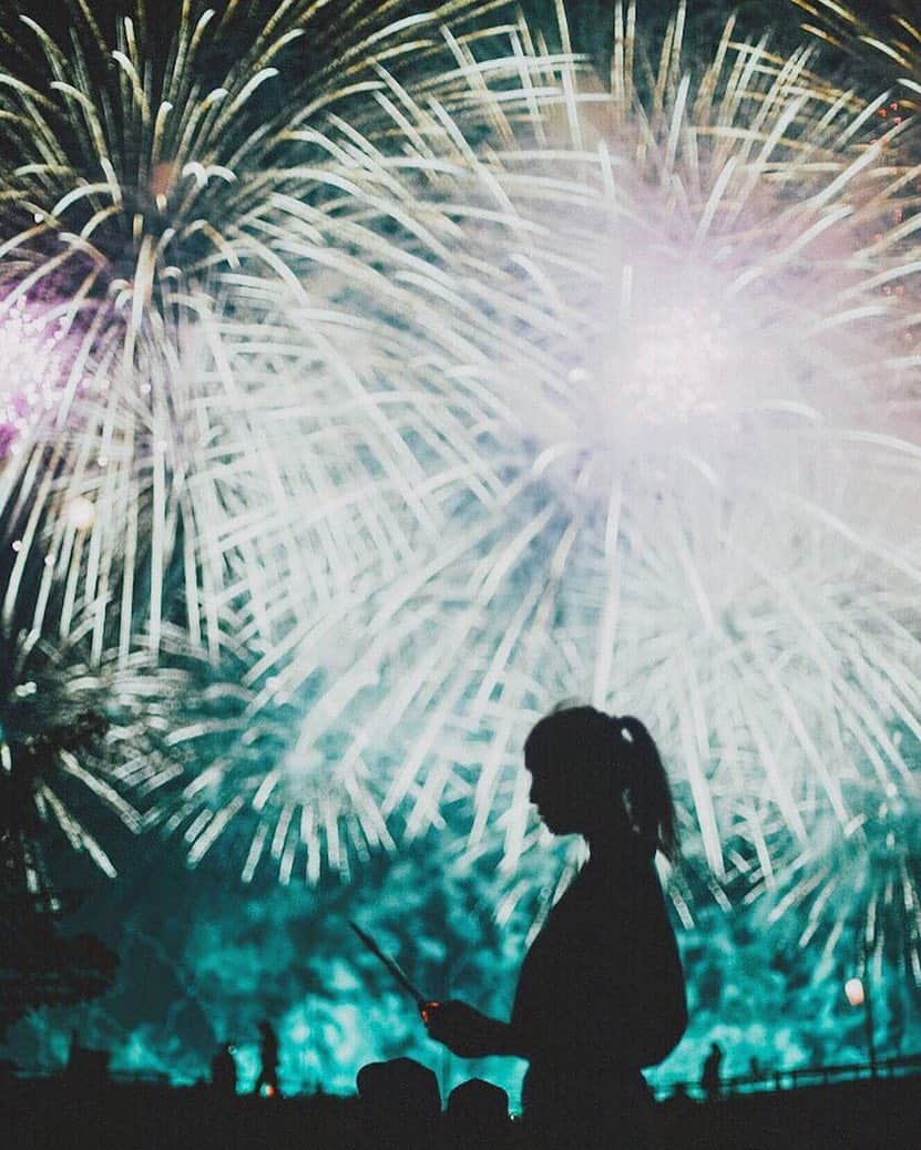 のインスタグラム：「・ ・ ・ ◉sty830のLIGHTROOMプリセット◉ https://www.curbon.jp/products/sty830presets ・ ・ #vsco#ig_photooftheday#igersjp#igmasters#ink361#exklusive_shot#thecoolmagazine#FreedomThinkers#Visuals4All#igersoftheday_#reco_ig#webstapick#huntgram#vzcomood#thecreatorclass#artofvisuals#indies_gram#hueart_life#ppschool#exploretocreate#as_archive  #tokyocameraclub #nat_archive #good_portraits_world #pics_jp #igers  #instagram #instagramjapan」