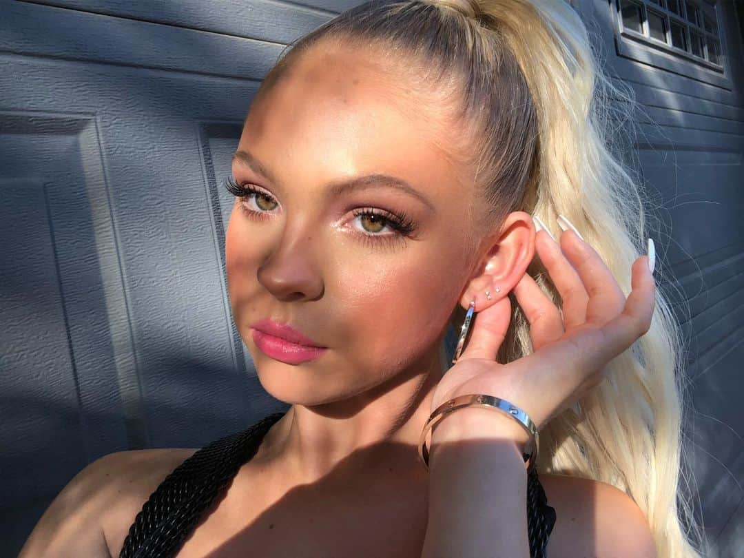 ジョーディン・ジョーンズさんのインスタグラム写真 - (ジョーディン・ジョーンズInstagram)「1」8月7日 10時26分 - jordynjones