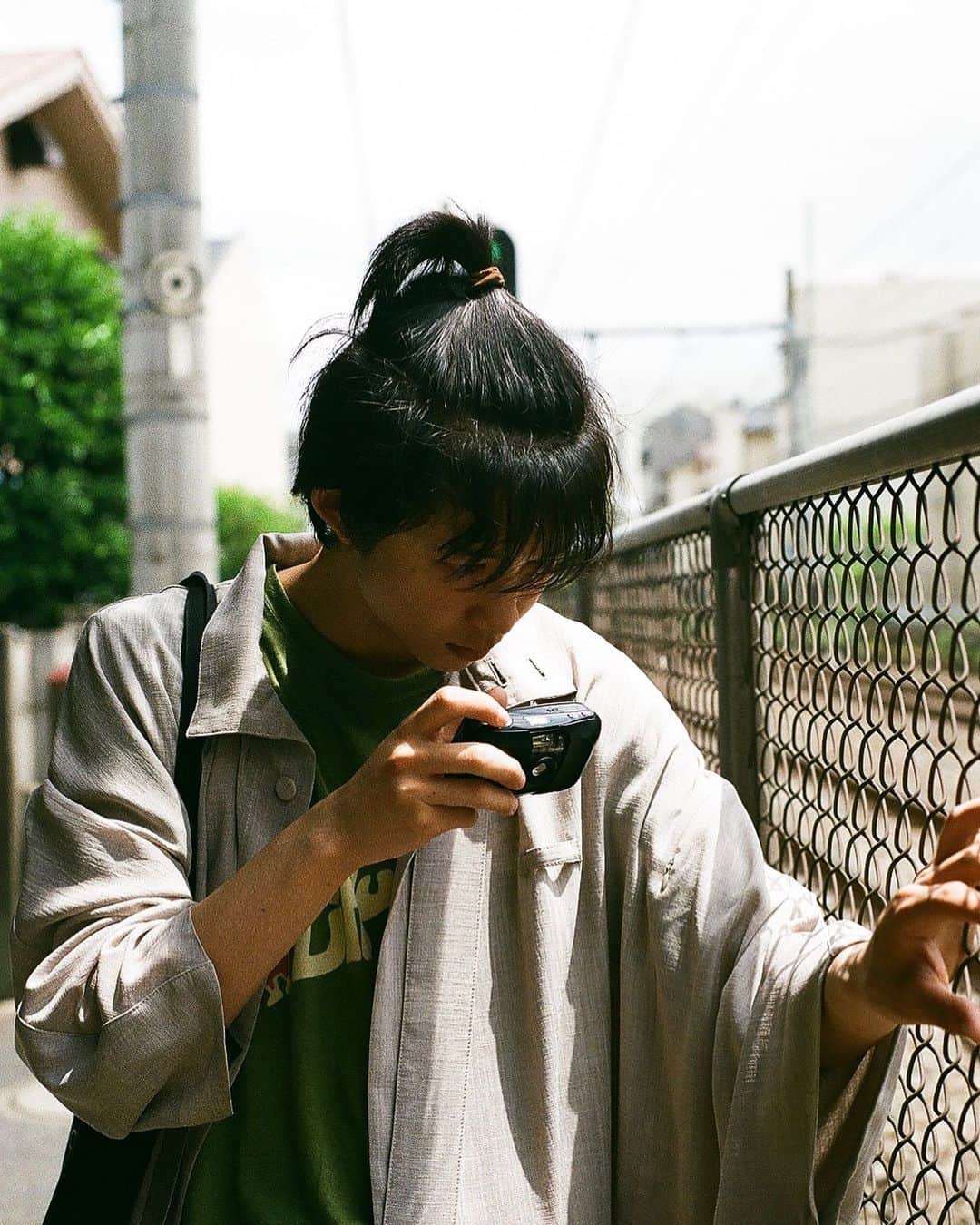鈴木仁のインスタグラム：「暑い暑い、、。 夏は本当に大変だ、 汗が止まらん」