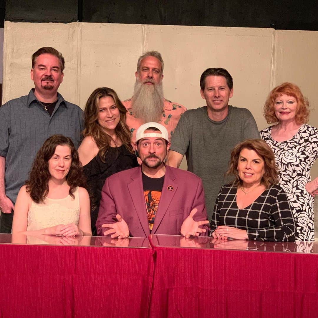 ケヴィン・スミスさんのインスタグラム写真 - (ケヴィン・スミスInstagram)「Last weekend in the great state of New Jersey, we held a reading of the old CLERKS III script that I almost made a few years back. The low-key production was a benefit for the #firstavenueplayhouse - the dessert theater in Atlantic Highlands where, in 1993, we held auditions for my first film, CLERKS. The theater needs about 50k in repairs and over the course of Saturday and Sunday performances, with only 80 tickets per show, we raised close to 20k! The intimate presentations went so well, we’ll likely do it 2 more times to raise the rest of the funds too, so watch my Social Media for alerts in a month or so! Once and future Dante @briancohalloran read the part he made famous and I read Randal (a part I nearly played before realizing that Jeff Anderson was perfect for the role)! Clerks alumnus @marilynghigliotti read our female lead and @tellemants lent his performance pipes for various voices. #ernieodonnell organized the event and played both Elias and a new character, and @dianadevlin voiced nearly everyone else, except one new character read by First Avenue icon Donna Jean (who played the renter in Clerks that Randal accuses of a ruse). On the second night, @kimgharbi (Clerks’ own Heather Jones) took over Elias duties, making it the first time since high school that we shared a stage. I was delighted to finally hear folks react to this version of Clerks III, but it’s too dark to pursue. I have a better, more uplifting version of a Clerks III that I intend to write and make instead. Still, this script had lots of laugh and a third act that jerked lots of tears. #KevinSmith #brianohalloran #marilynghigliotti #clerks #clerks3」8月7日 11時41分 - thatkevinsmith