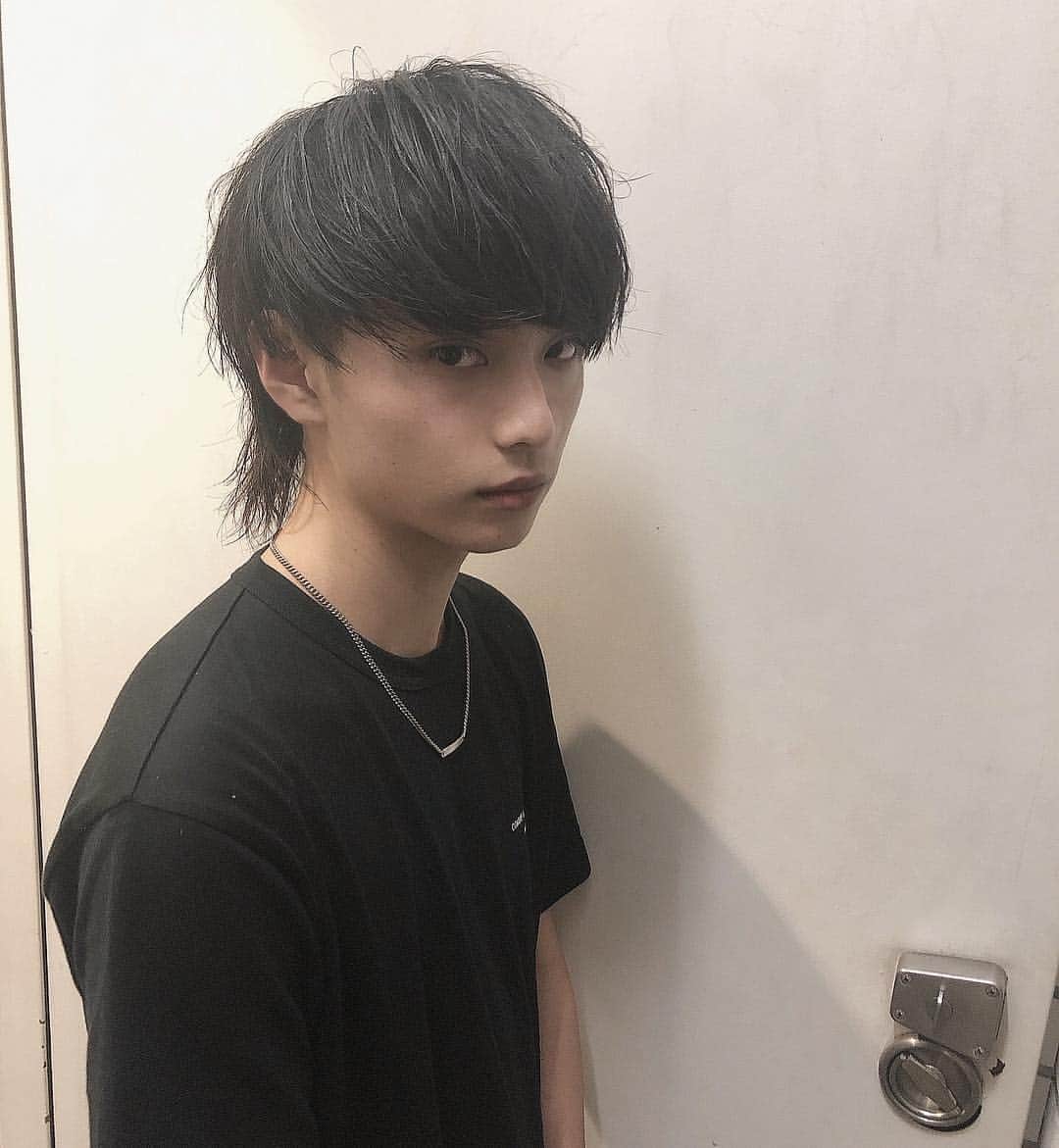 齋藤正太さんのインスタグラム写真 齋藤正太instagram 無造作ウルフ 毎日が楽しくなる そんなスタイルをデザインしてます マッシュ男子 Seventeen マッシュ メンズヘア メンズカット 韓国好きな人と繋がりたい メンズウルフ パーマ スパイラルパーマ ツイスト
