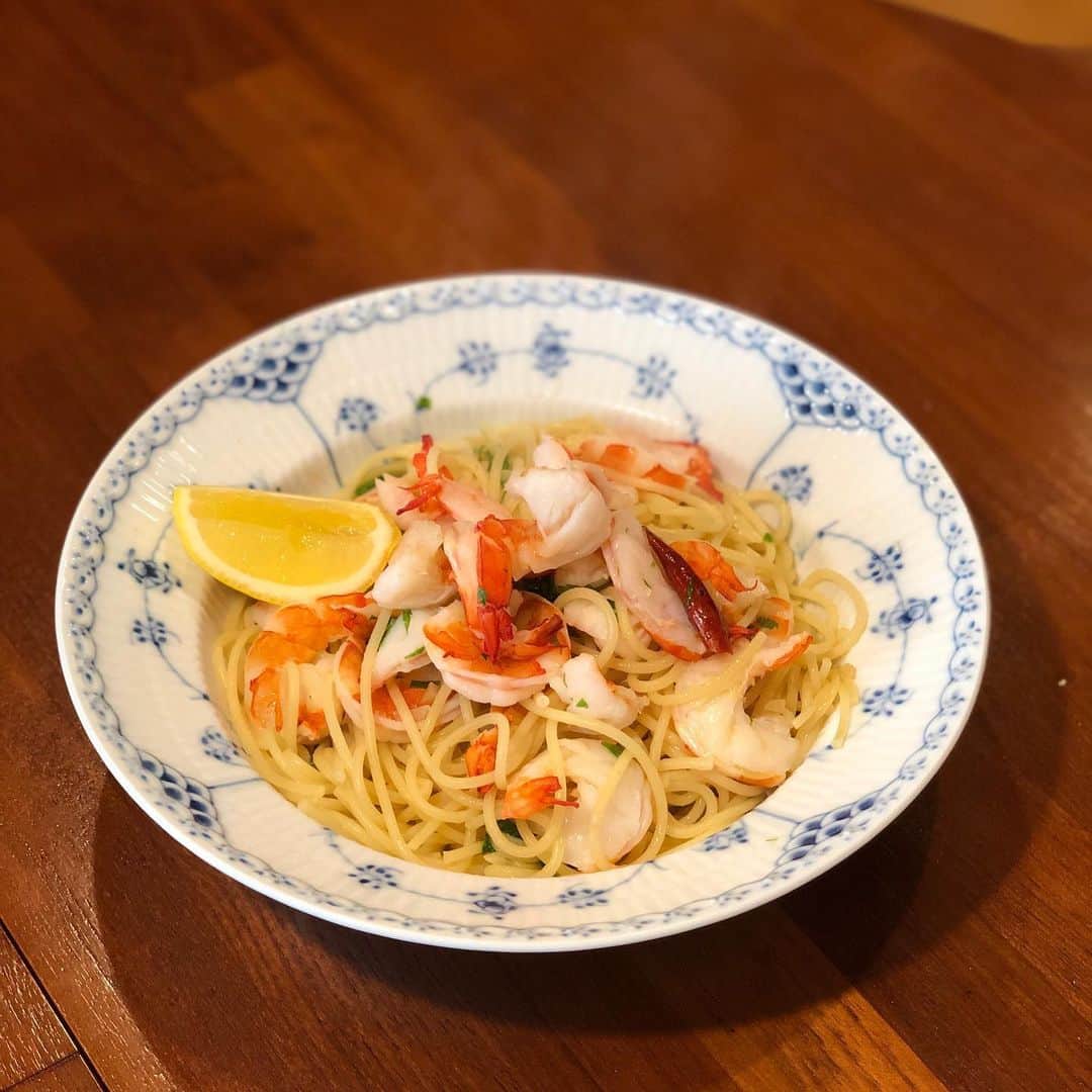 早見優さんのインスタグラム写真 - (早見優Instagram)「Shrimp, garlic, and butter pasta エビ、にんにく、バターパスタ  #pasta #pastapastapasta #lovepasta」8月7日 13時18分 - yuyuhayami
