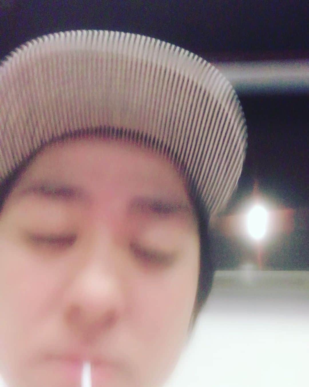 のインスタグラム：「まさかの無睡眠のロケだ！！ 若いな、俺！笑笑  でも寝なさ過ぎてこのツラよ、、。笑  写真失敗。  #もっとセレクション #ロケ #あきげん #石井元気」