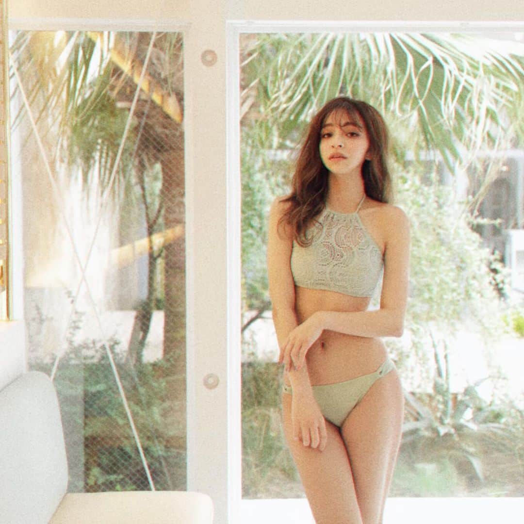 CARINA（日向カリーナ）さんのインスタグラム写真 - (CARINA（日向カリーナ）Instagram)「👙🐳🏝 毎日暑すぎて毎日海行きたいプール行きたい🌞💦 水着も夏にしか着れないから今のうちに沢山チェックしなきゃ💫💫💫 @peakpine_official #peakpine2019 #peakpine #peakandpine #ピークアンドパイン」8月7日 14時54分 - carina_hinata