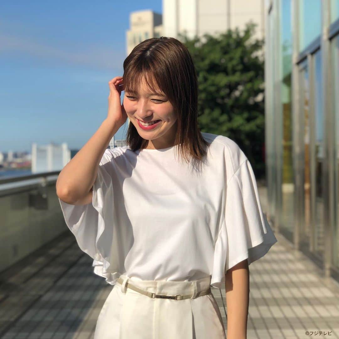 フジテレビ「めざましテレビ」さんのインスタグラム写真 - (フジテレビ「めざましテレビ」Instagram)「8月7日（水）きょう何着て行く？ ・ ファッション雑誌CanCamとコラボした お天気コーナー「きょう何着て行く？」 阿部華也子ちゃんの毎日のコーデを紹介♪ ・ 【きょうのコーデ】 ブラウス→#SNIDEL 7000円  パンツ（ベルト付き）→#TONAL 1万5000円  靴→#アルネ 1万8000円  イヤリング→#GU  590円 ・ 【コーデのポイント】 上下を白でまとめたオールホワイトコーデで爽やかに🐬 細ベルトのウエストマークや大ぶりのフリル袖で  メリハリを付けると着こなしにリズムが生まれますよ👗✨ 足元にイエローのサンダルをあわせて夏っぽさも  上乗せしていきましょう👡 ・ #めざましテレビ #きょう何着て行く？ #阿部華也子 #今日のコーデ#コーデ #CanCam #今日のファッション#ootd #きょう何着て行く？は月〜金朝6時22分ごろ放送！」8月7日 15時35分 - mezamashi.tv