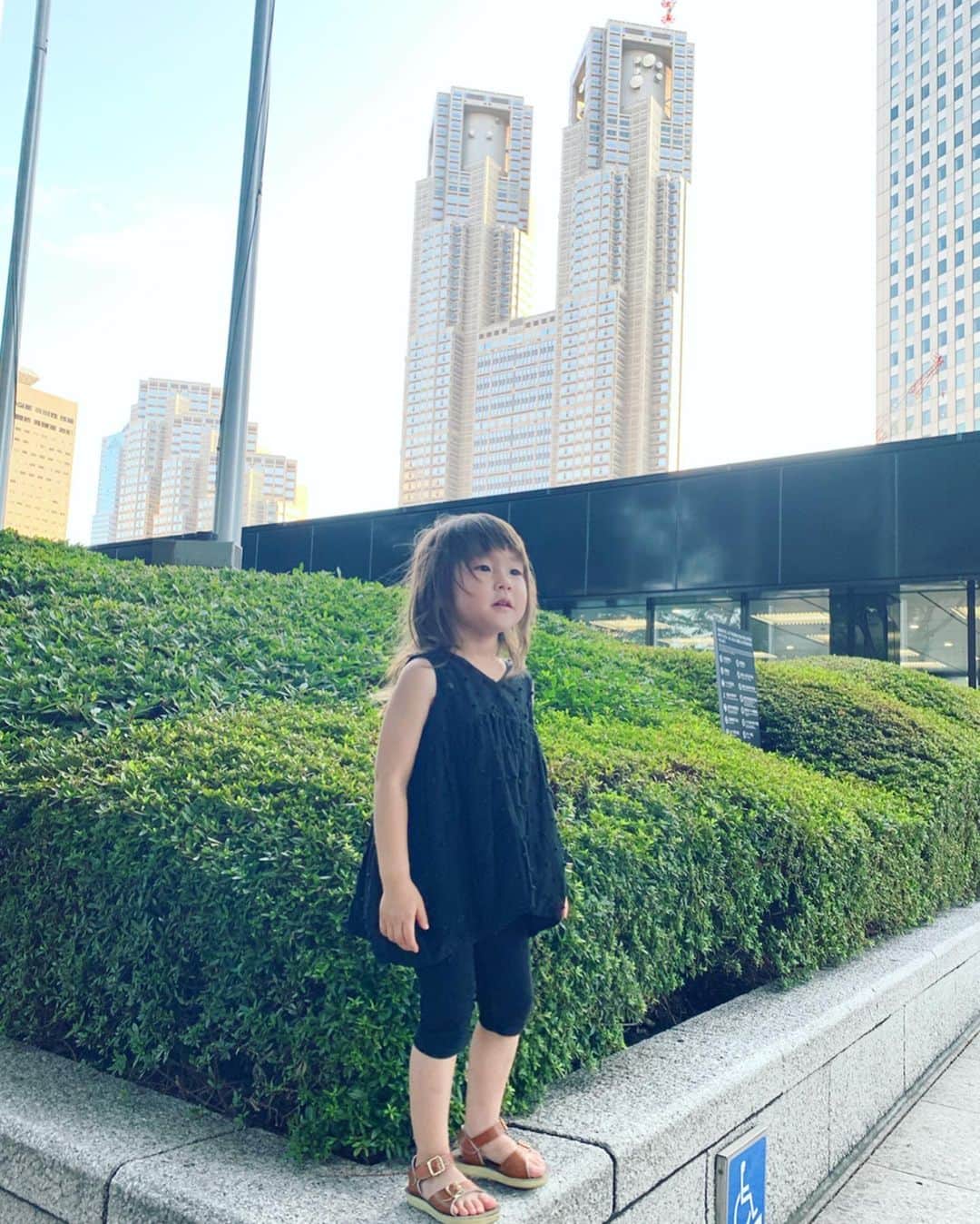 坂本美雨さんのインスタグラム写真 - (坂本美雨Instagram)「子どもの立ち方ってほんとにいい。  先日の #今日のなまこちゃん」8月7日 16時21分 - miu_sakamoto