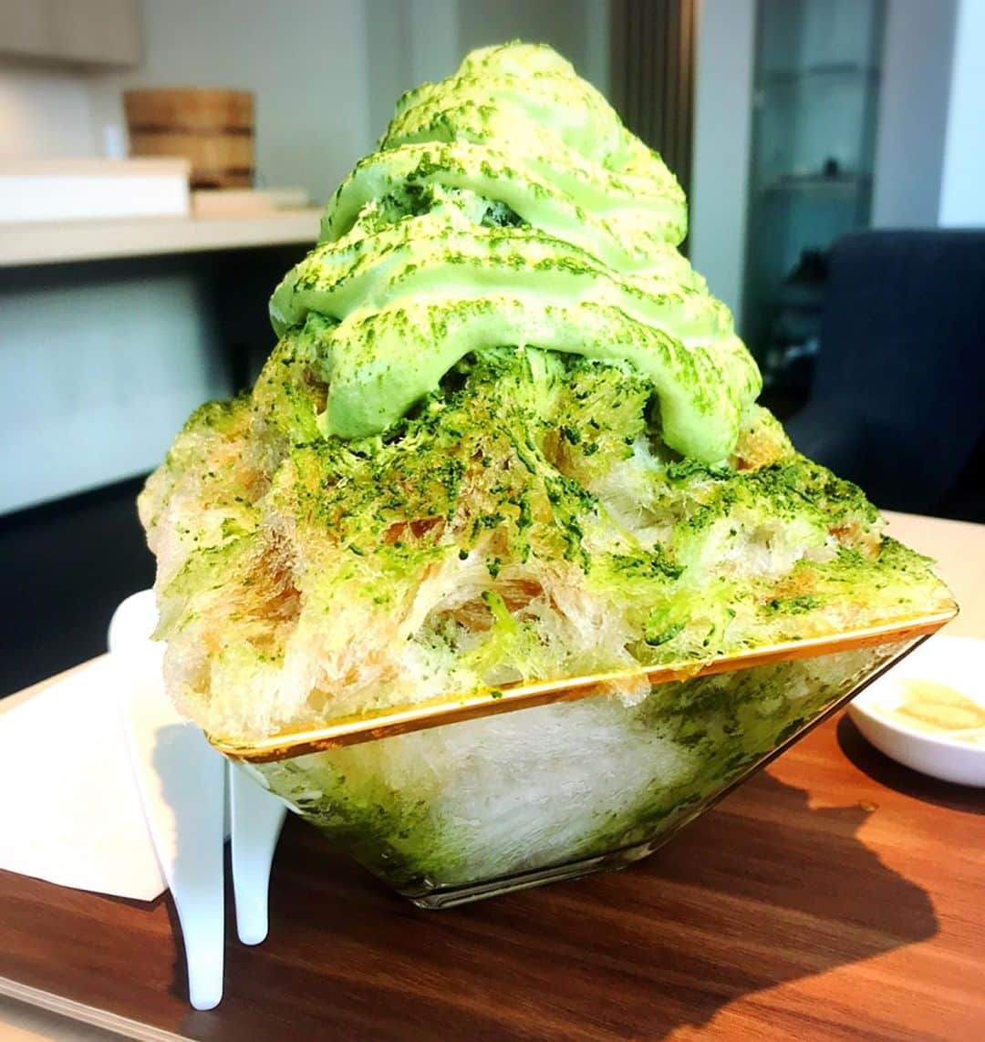 平子理沙さんのインスタグラム写真 - (平子理沙Instagram)「今日も暑くて、かき氷を食べました🍧💕 #greenteashavedice#かき氷#food#fashion #beauty #travel #lifestyle #food#risahirako #平子理沙」8月7日 17時22分 - risa_hirako