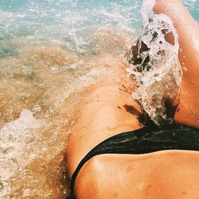 カルメン・エレクトラさんのインスタグラム写真 - (カルメン・エレクトラInstagram)「Get wet !!! #summertime」8月8日 3時09分 - carmenelectra