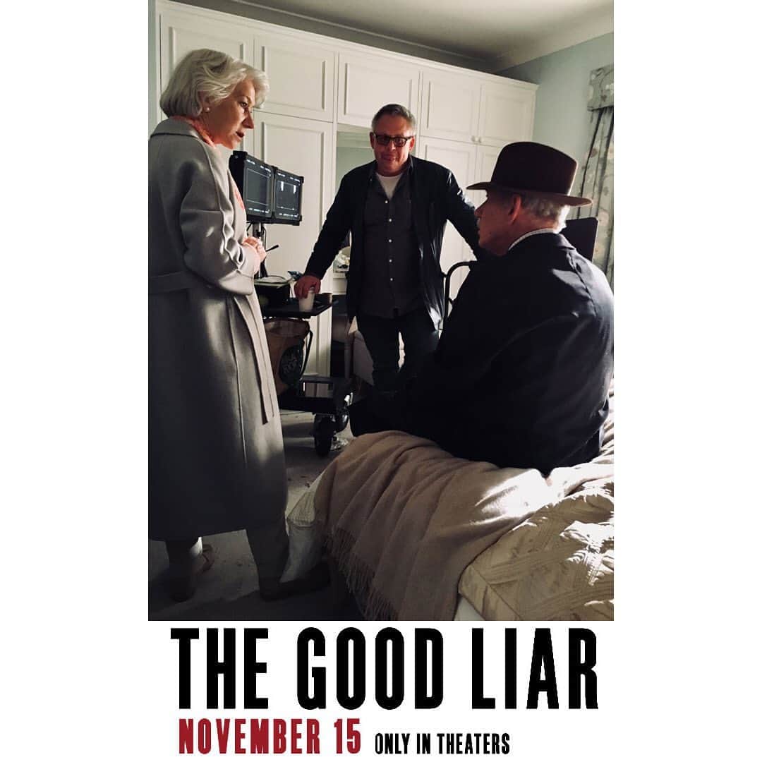 イアン・マッケランのインスタグラム：「Helen Mirren (Betty), Bill Condon (director) and I (Roy) prepare to film a scene for @goodliarmovie In cinemas November 15」