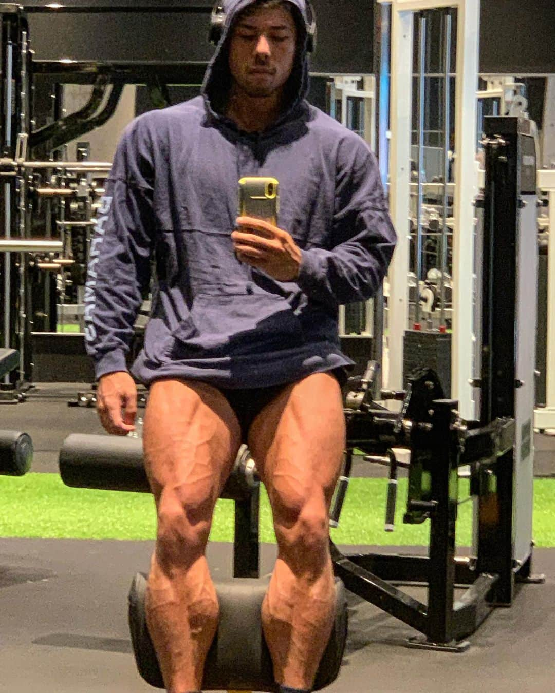 Kanekin Fitnessさんのインスタグラム写真 - (Kanekin FitnessInstagram)「血管お久しぶりです。冬眠から目覚め始めた😬 #legday」8月7日 19時33分 - kanekinfitness