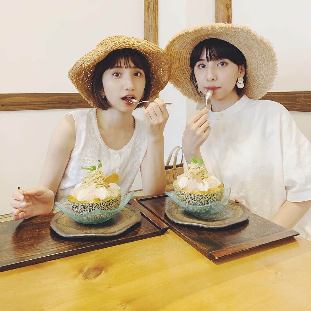 谷奥えまさんのインスタグラム写真 - (谷奥えまInstagram)「メロンモンブランめっちゃめっちゃ美味しかったぁ#双子モデル#えまえり」8月7日 19時40分 - ematanioku