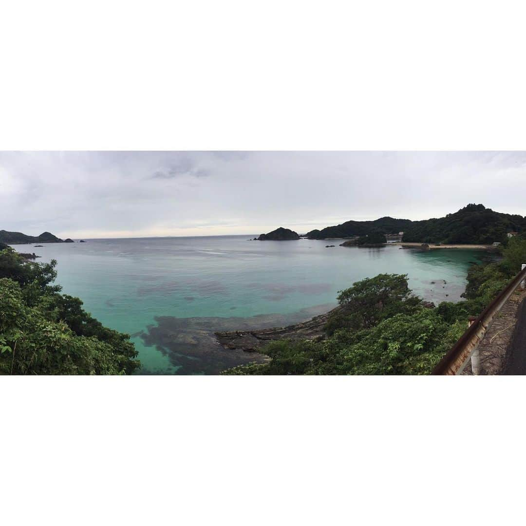 北野貴之さんのインスタグラム写真 - (北野貴之Instagram)「鳥取県の夏は海があり、山があり最高！！ 是非、訪れた際は、鳥取県と島根県の県境にある笹子ビーチへ。 海で泳ぎ、夜は山でバーベキュー。  #雨も#海#自然児#日の丸弁当#持参#刺身#夜#大山#バーベキュー」8月7日 20時17分 - takashi_kitano