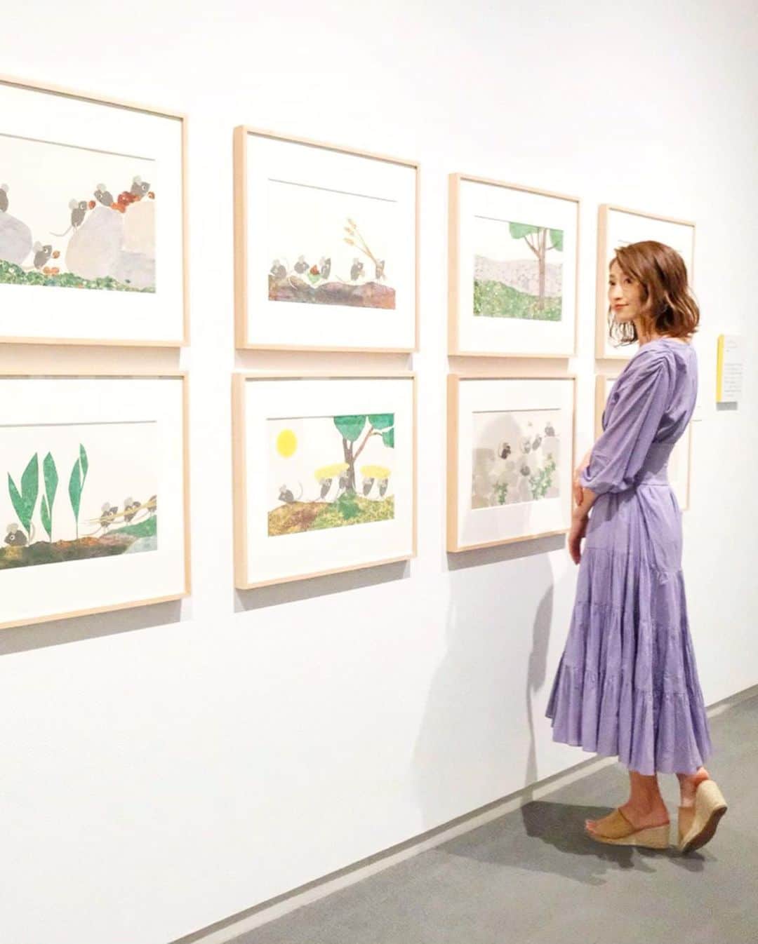 三井菜那さんのインスタグラム写真 - (三井菜那Instagram)「お出かけ好きなアートファンのための 美術館情報サイト「OBIKAKE」 の撮影に参加させていただきました🎨 @obikake_gallery  ㅤㅤㅤㅤㅤㅤㅤㅤㅤㅤㅤㅤㅤ  ㅤㅤㅤㅤㅤㅤㅤㅤㅤㅤㅤㅤㅤ 「みんなのレオ・レオーニ展」は、 スイミーやフレデリックの原画がたくさん🐠🐭 懐かしい気分になったよ🙋‍♀️💕 みんなのレオ・レオーニ展の後に行った 花園神社がとてもよかった✨ ハリネズミカフェの ハリネズミちゃんもかわいすぎて癒された〜🦔 ㅤㅤㅤㅤㅤㅤㅤㅤㅤㅤㅤㅤㅤ  記事も公開されたので ぜひ @obikake_gallery をチェックしてみてねー！ ㅤㅤㅤㅤㅤㅤㅤㅤㅤㅤㅤㅤㅤ  写真は許可を得て撮影しています🙋‍♀️ ㅤㅤㅤㅤㅤㅤㅤㅤㅤㅤㅤㅤㅤ  #OBIKAKE#おびかけ#PR #美術館#花園神社#新宿#shinjuku」8月7日 20時26分 - nana.0312
