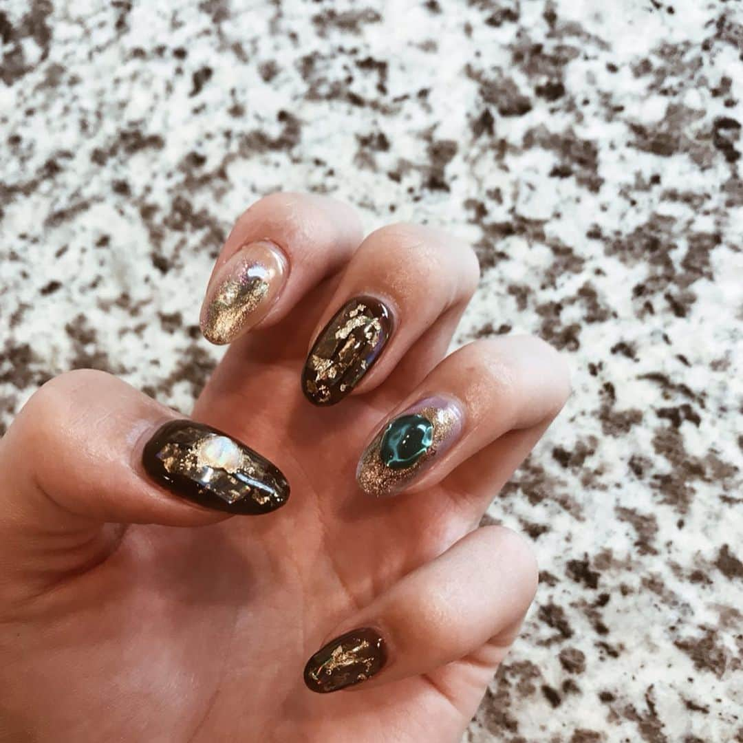 新立美香のインスタグラム：「#みかのつめ #💅 かわいすぎる、、、 ニュアンスネイルブーム到来₍ ..̮ ₎ ⁽ ˙˙̮ ⁾₍ ..̮ ₎ ⁽ ˙˙̮ ⁾」