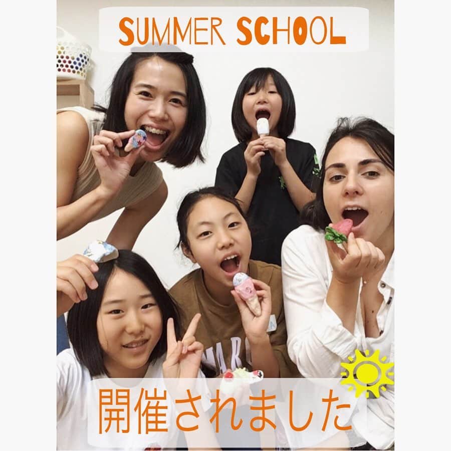 ユーロ英会話クラブのインスタグラム：「【東浦校 キッズクラス】 【サマースクール開催しました✨】 7月22日(土)〜27日(土)の一週間で、サマースクール開催しました開催しました🙌✨ 今年のサマースクールの内容は… 【オリジナルマグネットを作ろう！】 【手作りの鉄砲で射的ゲーム！】 【フォトフレームを作ろう！】 【パンケーキランチを作ろう🎵】 【自分だけのハンコづくり🎵】 【水風船で遊ぼう！】 【デコレーションケーキを作ろう！】 たくさんのお友達とステキな思い出作れたこと間違いなし❤️ 詳しくはFacebookで...😉 ＝＝＝＝＝＝＝＝＝＝＝＝＝＝＝＝＝＝ サチフル英会話クラブ http://sachifull.com/ ☎0561-58-9450（代表） 『長久手本校』(長久手アピタ北側出口　徒歩1分) ●ベビークラス●キッズクラス●大人クラス 『東浦校』（石浜駅　徒歩3分） ●キッズクラス●大人クラス ＝＝＝＝＝＝＝＝＝＝＝＝＝＝ #英語 #英会話 #英会話教室 #英会話スクール #キッズ英会話 #キッズイングリッシュ #英語の勉強 #べびー #ベビー #子供 #子ども #キッズ #学生 #英会話初心者 #英語の勉強垢 #子供英会話 #社会人の勉強垢 #海外旅行 #留学 #studyenglish #instastudy #長久手 #東浦 #サチフル英会話クラブ #サチフル #サマースクール #summer #school #enjoy」
