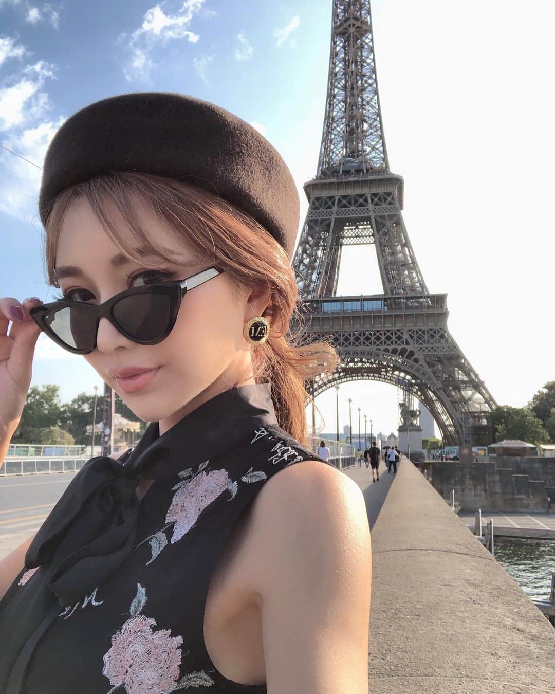 梯真奈美さんのインスタグラム写真 - (梯真奈美Instagram)「𝑃𝐴𝑅𝐼𝑆 🇫🇷 #latoureiffel #eiffeltower #paris」8月7日 20時22分 - official_manami