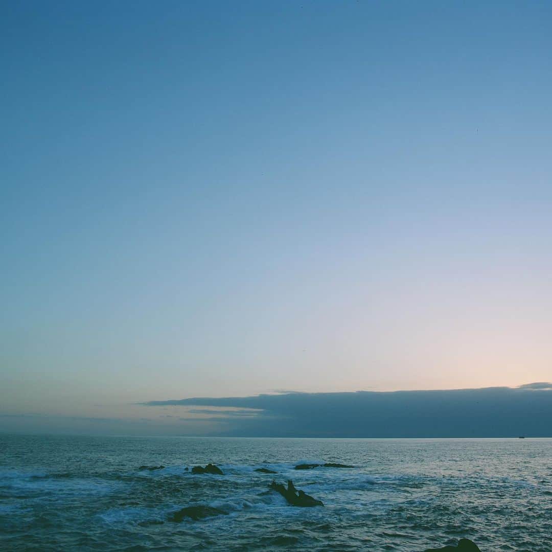 太田好治さんのインスタグラム写真 - (太田好治Instagram)「海は見る度、新しい。」8月7日 20時33分 - yoshiharuota