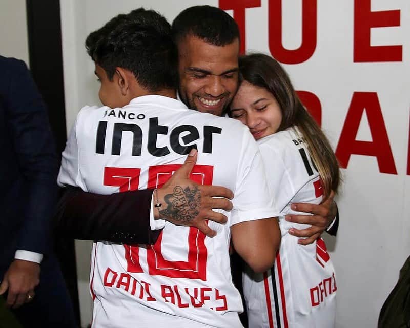 São Paulo FCさんのインスタグラム写真 - (São Paulo FCInstagram)「Um dia #GoodCrazy, com momentos que se eternizam. 🇾🇪❤️ #DaniEstáAqui ⠀⠀⠀⠀⠀⠀⠀⠀⠀ 📸 Rubens Chiri / saopaulofc.net」8月7日 20時34分 - saopaulofc