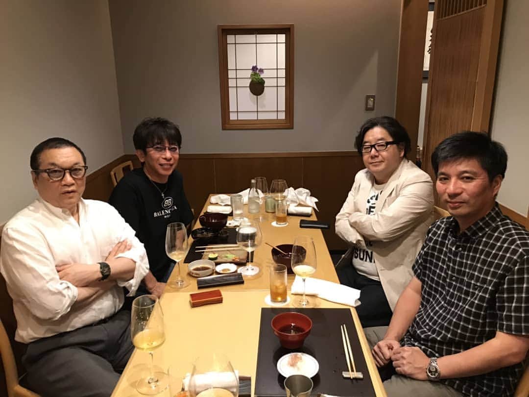 藤田晋のインスタグラム：「見城さん、秋元さん、松浦さん、and me. #定例会　#銀座矢部」
