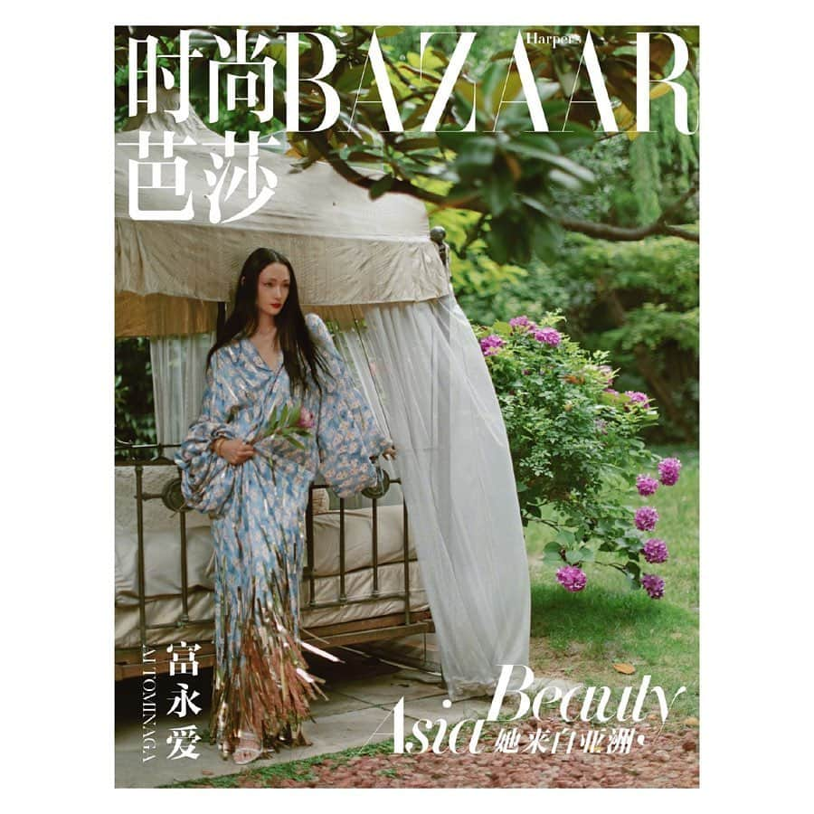 冨永愛さんのインスタグラム写真 - (冨永愛Instagram)「@harpersbazaarcn の中からもう少し❤︎ more from #septemberissue 🦋🌹🌿🕷🌼 #photobychenman  #harpersbazaarchina #aitominaga #冨永愛 #harpersbazaar #china」8月7日 20時51分 - ai_tominaga_official