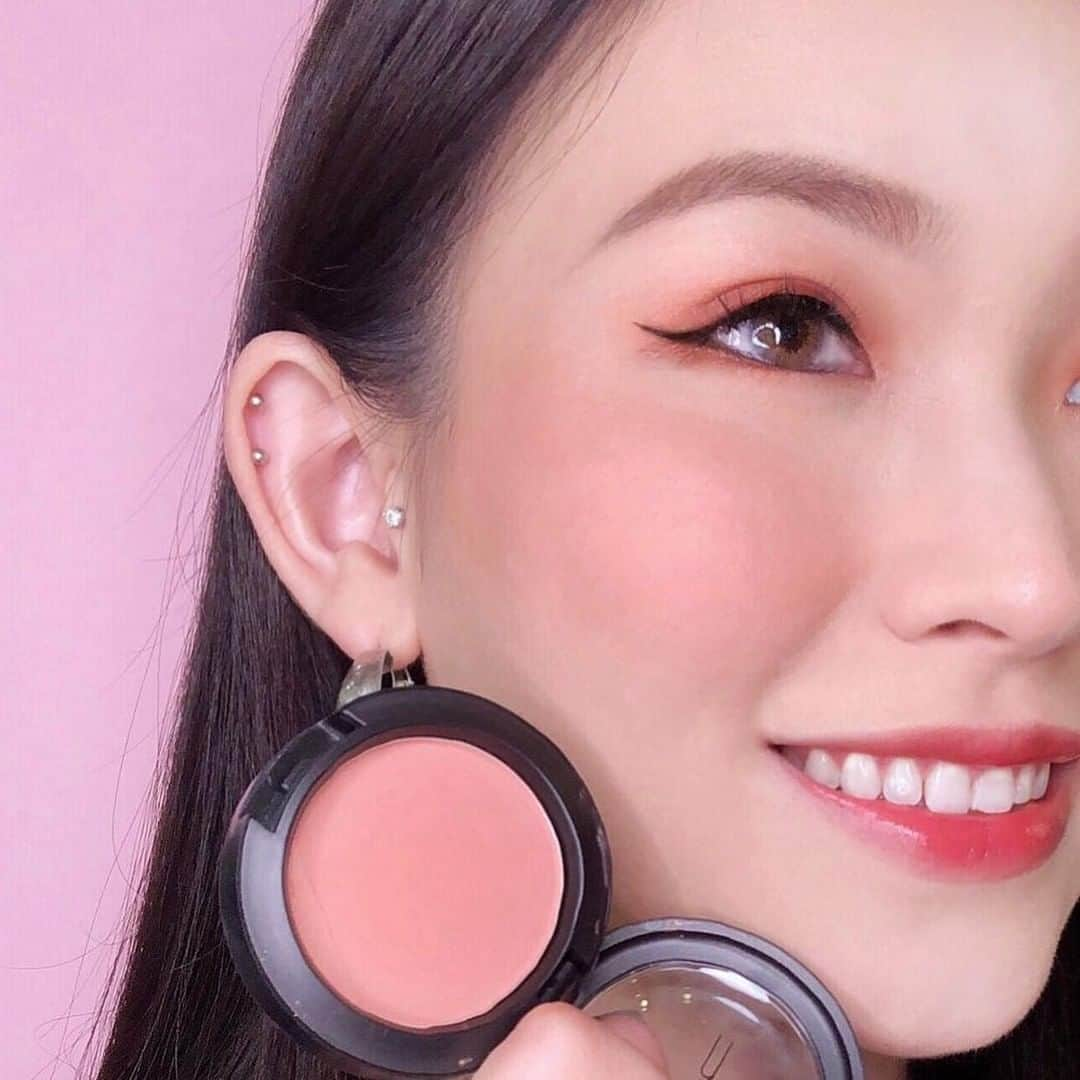 M·A·C Cosmetics Canadaさんのインスタグラム写真 - (M·A·C Cosmetics CanadaInstagram)「Swipe on a soft coral flush with Powder Blush in Melba. #Repost @rukarukax」8月7日 21時00分 - maccosmeticscanada