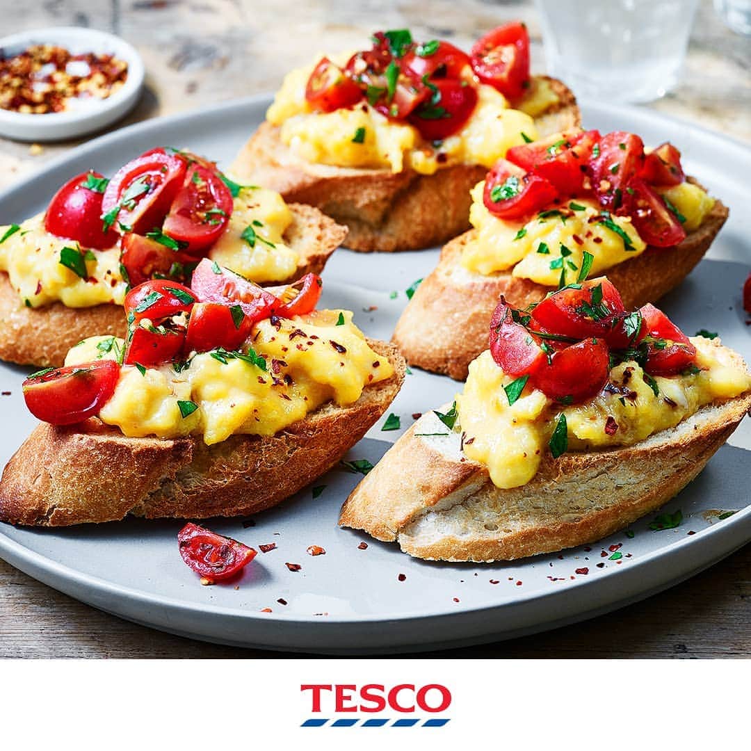 Tesco Food Officialさんのインスタグラム写真 - (Tesco Food OfficialInstagram)「4 brilliant meals with one trusty, crusty baguette? It can be done! Find some freshly baked ideas for delicious mini pizzas, crunchy sarnies and brilliant brunches in our highlights.」8月7日 21時07分 - tescofood