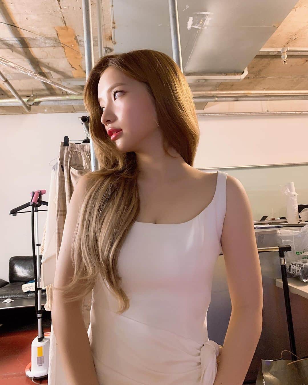 南りほのインスタグラム：「photo by 메니저오빠 📷🌹」