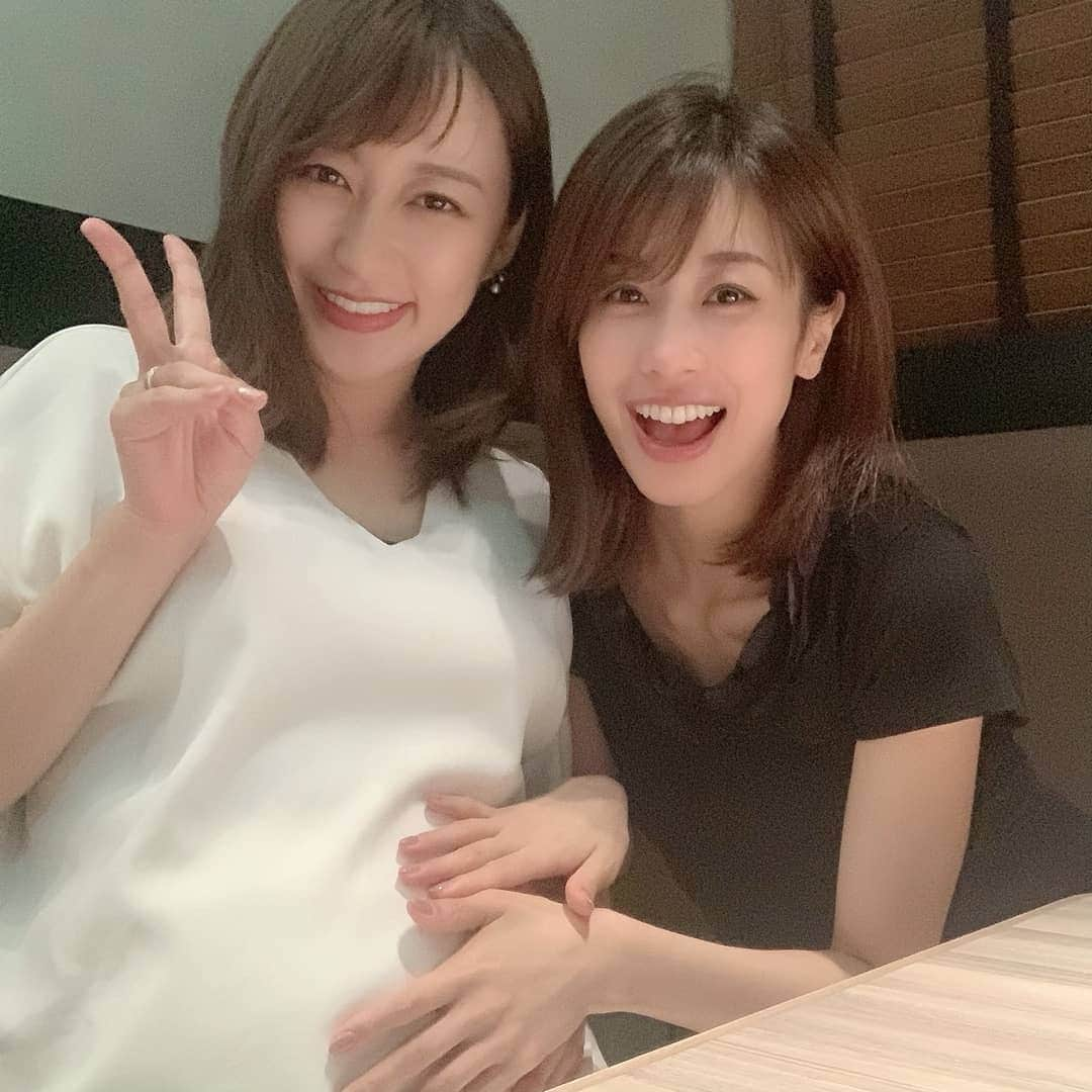 女子アナウンサーまとめさんのインスタグラム写真 - (女子アナウンサーまとめInstagram)「. 同期♪  #加藤綾子 #カトパン #ayakokato #枡田絵理奈 #erinamasuda #アナウンサー #女子アナ #announcer #🇯🇵 #同期 #asianbeauty #japanesebeauty #japanesegirl #美人 #美女 #ファッション #fashion #かわいい #可愛い #カワイイ #kawaii #女子力 #大人可愛い #大人女子 #おしゃれ #おしゃれ女子 #オシャレ #オシャレ女子 #お洒落 #お洒落女子」8月7日 21時40分 - announcer_japan_