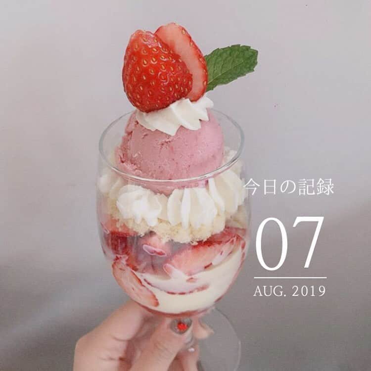 「SNOW」顔認識カメラアプリのグルメインスタ