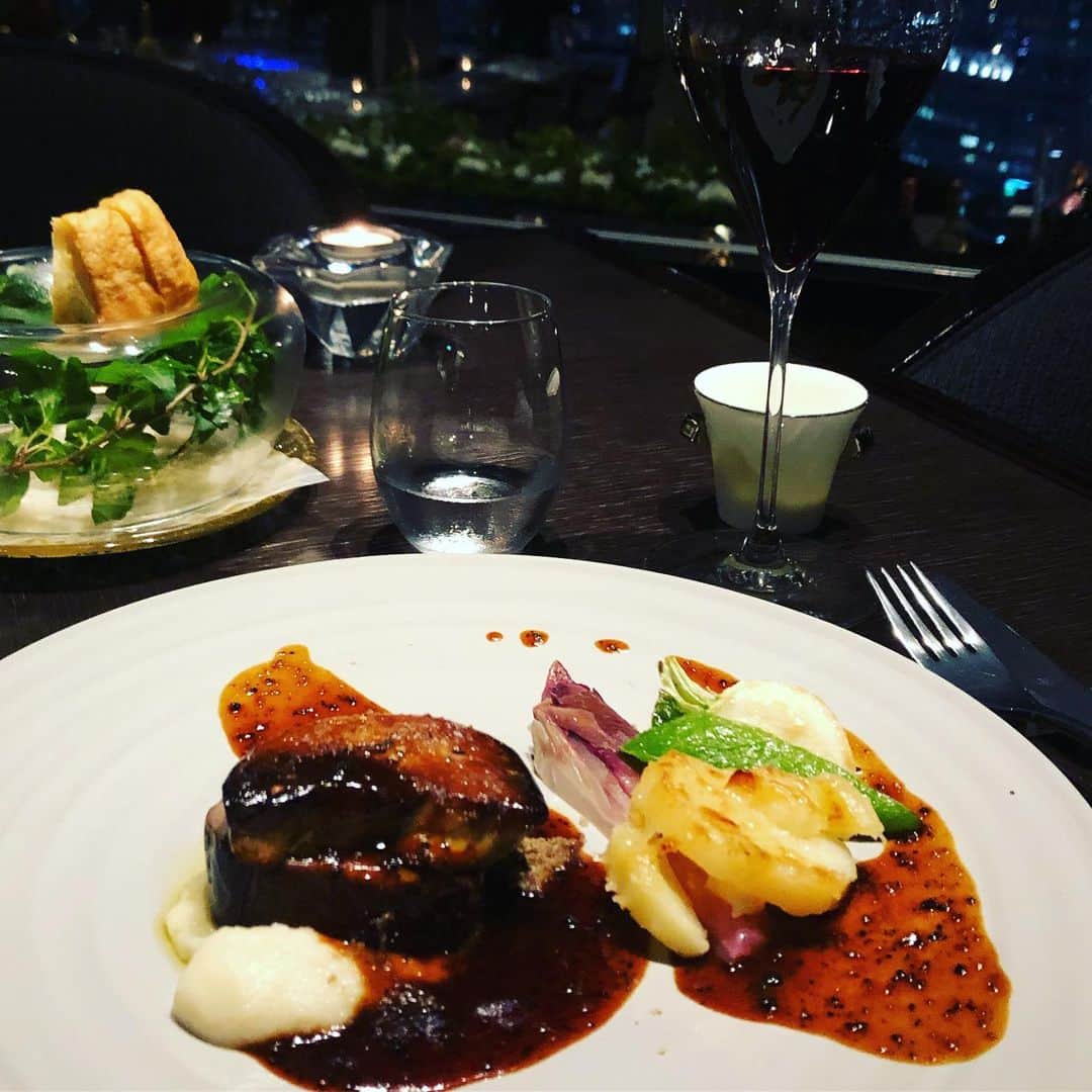 ミズノマリさんのインスタグラム写真 - (ミズノマリInstagram)「今日は品川プリンスTABLE9のTokyo Fusion Diningにてディナー★最後にNine barにてまったり♪ラグジュアリーな時間を過ごすことができました！ #品川プリンスホテル #table9tokyo」8月7日 22時11分 - mari_mizuno